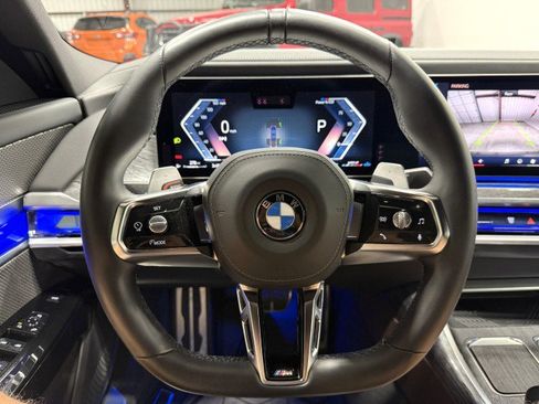 Used 2024 BMW 740i xDrive image 21