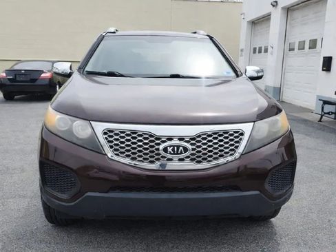 Used 2011 Kia Sorento LX image 11