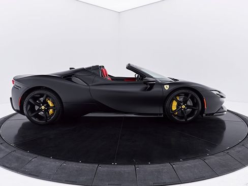 Used 2024 Ferrari SF90 Spider AWD/4WD image 27