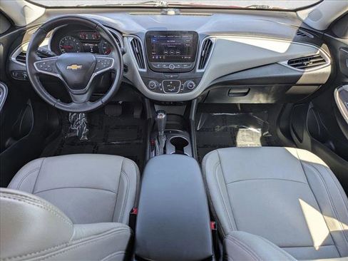 Used 2019 Chevrolet Malibu RS FWD image 16