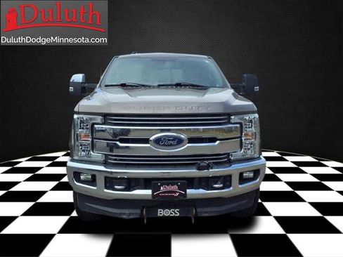 Used 2018 Ford F250 Lariat w/ Chrome Package image 4