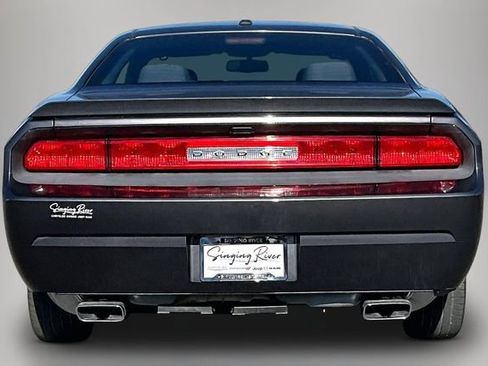 Used 2014 Dodge Challenger R/T RWD image 6