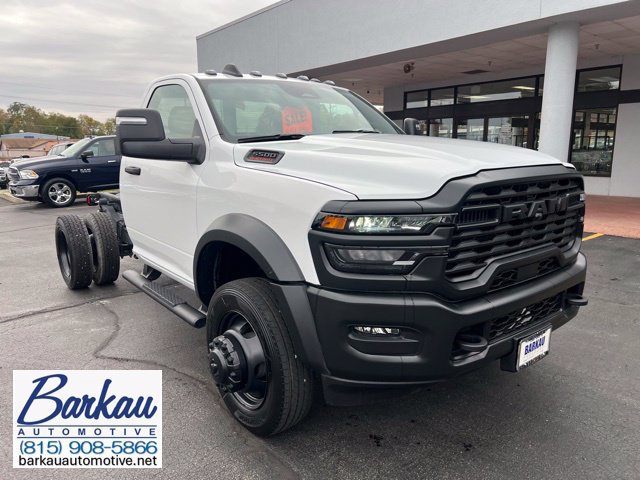 Used 2025 RAM 5500 Tradesman AWD/4WD image 1