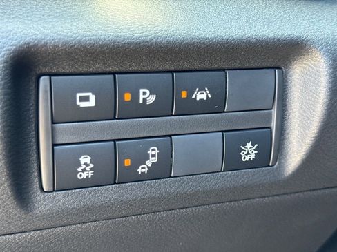 New 2025 Nissan Kicks Play S FWD image 15