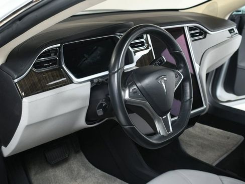 Used 2013 Tesla Model S image 26