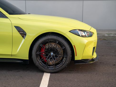 Used 2025 BMW M3 w/ Executive Package image 9