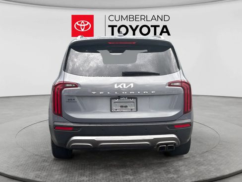 Used 2022 Kia Telluride EX w/ EX Premium Package FWD image 4