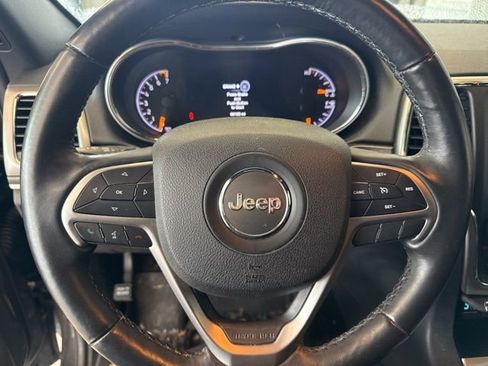 Used 2018 Jeep Grand Cherokee Limited image 10