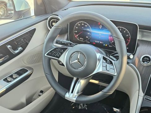 New 2026 Mercedes-Benz GLC 300 4MATIC image 28