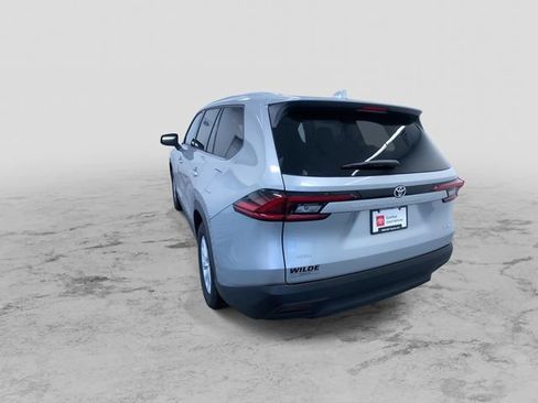Certified 2025 Toyota Grand Highlander AWD image 8