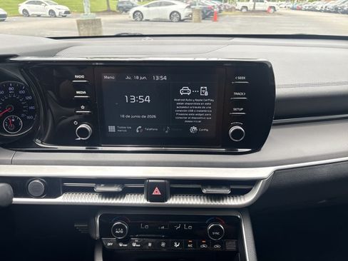 Used 2021 Kia K5 LXS FWD image 13
