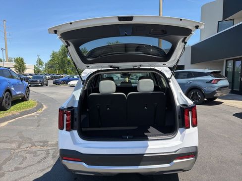 New 2026 Kia Sorento S AWD/4WD image 15