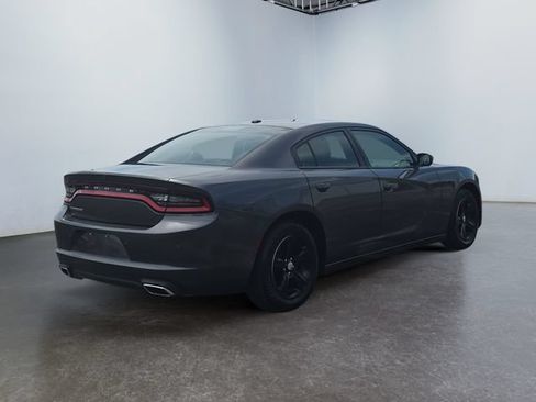 Used 2021 Dodge Charger SXT w/ Leather Interior Group RWD image 5