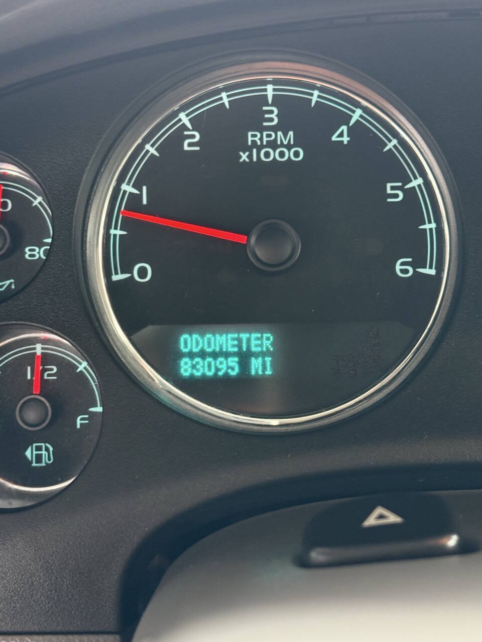 Used 2010 GMC Yukon SLT RWD image 21