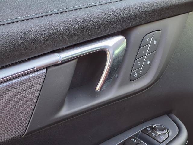 New 2027 Buick Enclave Sport Touring w/ Power Package FWD image 16