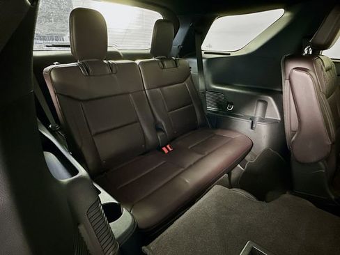 Used 2025 Ford Explorer Platinum w/ LUX Leather Package AWD/4WD image 28