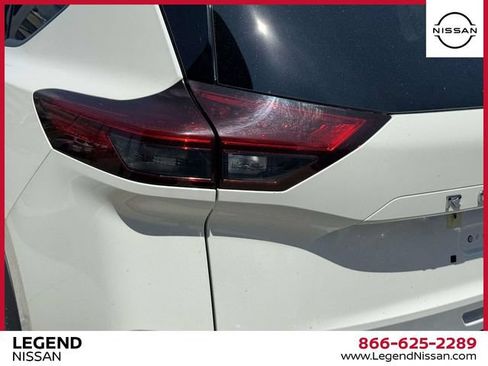 Certified 2023 Nissan Rogue Platinum AWD/4WD image 10