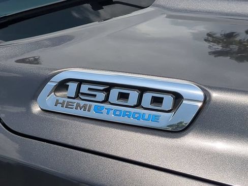 Used 2021 RAM 1500 Limited w/ Body Color Bumper Group AWD/4WD image 13