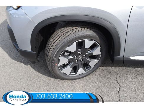 New 2026 Honda Pilot Touring image 35