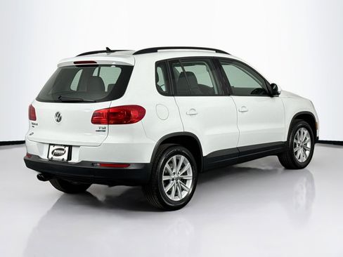 Used 2018 Volkswagen Tiguan Limited w/ Premium Package image 11