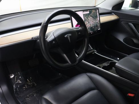 Used 2018 Tesla Model 3 Long Range image 18