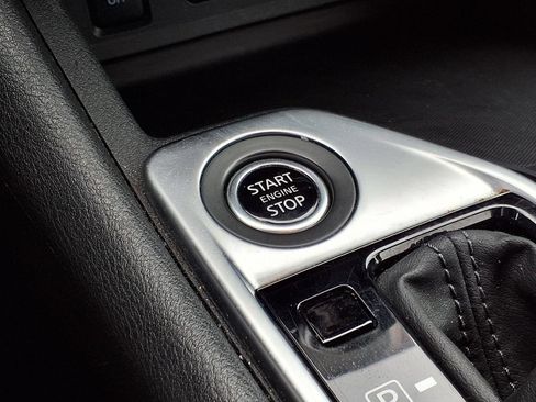 Used 2024 Nissan Sentra SV FWD image 12