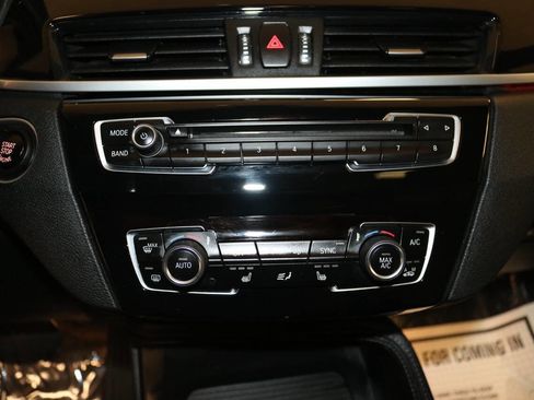 Used 2018 BMW X1 xDrive28i w/ Convenience Package AWD/4WD image 46