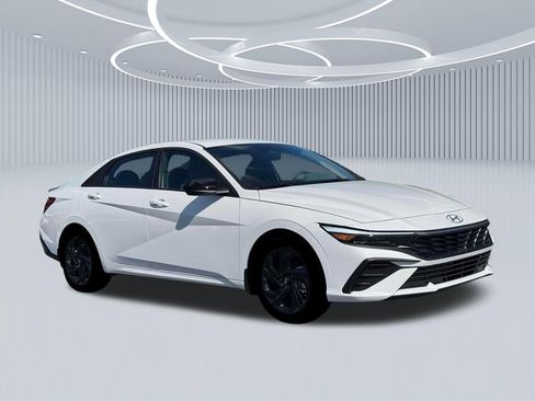 New 2026 Hyundai Elantra Sport image 10