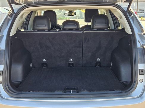 Used 2019 Jeep Compass Limited FWD image 28