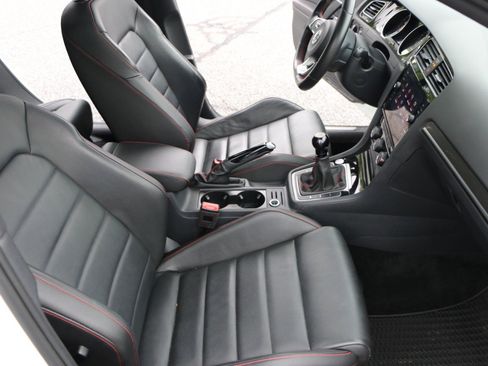Used 2020 Volkswagen GTI SE FWD image 26