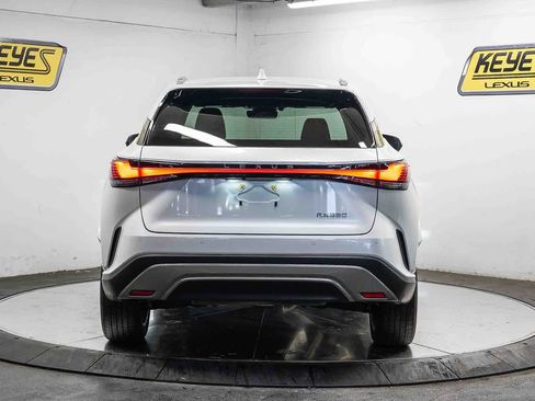 Used 2025 Lexus RX 350 Premium w/ Convenience Package FWD image 3