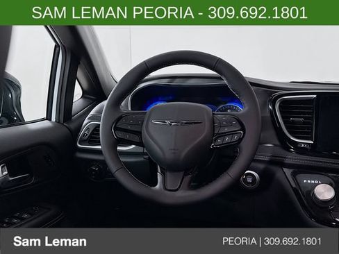 New 2026 Chrysler Pacifica Select w/ S Appearance Package FWD image 11