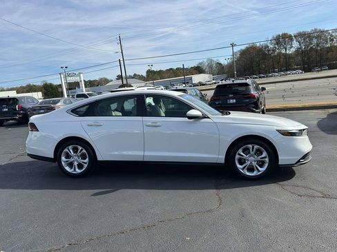 Certified 2025 Honda Accord LX image 26