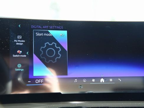 Certified 2024 BMW 530i xDrive w/ Premium Package image 39