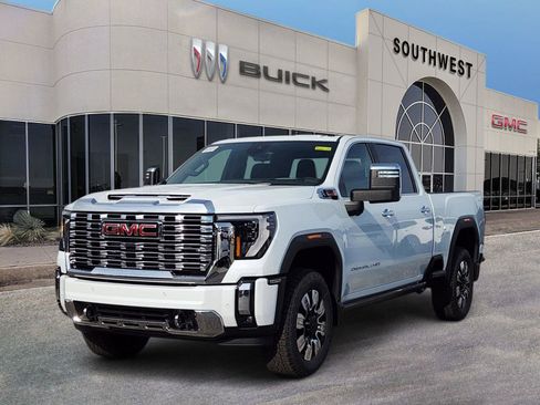 New 2026 GMC Sierra 2500 Denali w/ Denali Reserve Package image 2