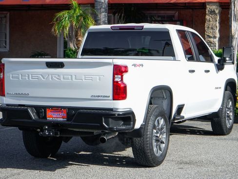 Used 2024 Chevrolet Silverado 2500 Custom w/ Custom Convenience Package image 11