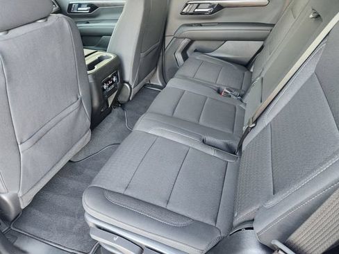 Used 2025 Chevrolet Tahoe LS RWD image 31
