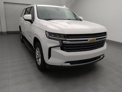 Used 2021 Chevrolet Suburban LT AWD/4WD image 14