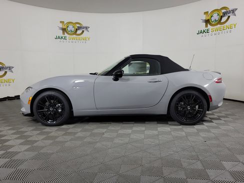 New 2025 MAZDA MX-5 Miata Club w/ Weather Package image 5