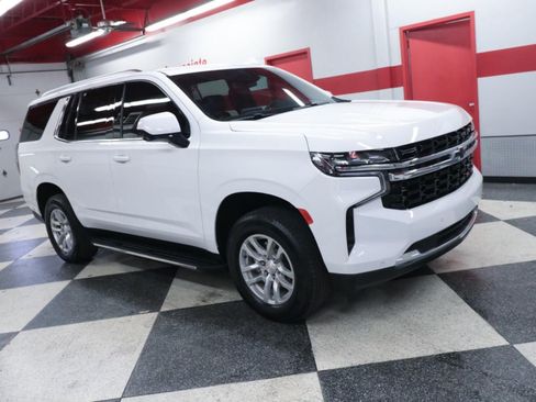 Used 2024 Chevrolet Tahoe LS AWD/4WD image 3