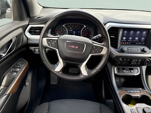 Used 2021 GMC Acadia SLE w/ Driver Convenience Package FWD image 18