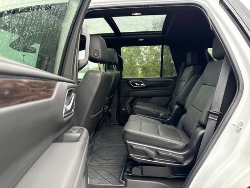 Used 2023 Chevrolet Tahoe Z71 w/ Luxury Package AWD/4WD image 24