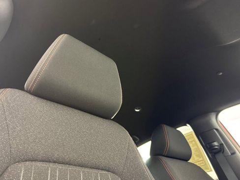 Used 2025 Honda HR-V Sport image 14