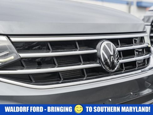 Used 2022 Volkswagen Tiguan SE image 14
