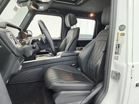 Used 2023 Mercedes-Benz G 550 image 29