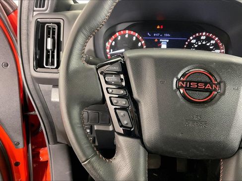 Used 2025 Nissan Frontier PRO-4X AWD/4WD image 22