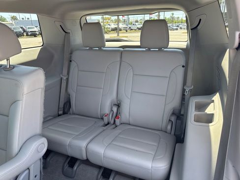 Used 2020 GMC Acadia SLT FWD image 16