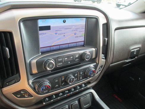 Used 2015 GMC Sierra 2500 Denali w/ Duramax Plus Package image 28