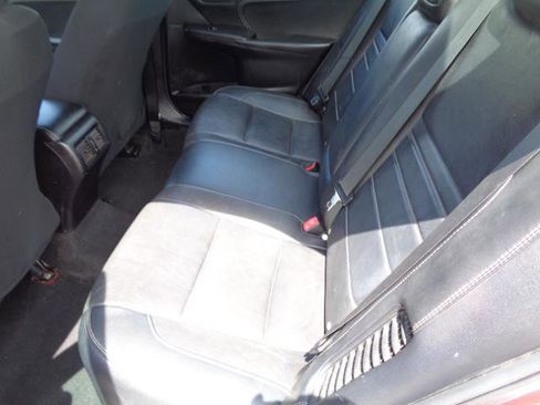 Used 2015 Toyota Camry XLE w/ Moonroof Package FWD image 7