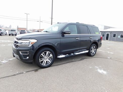 Used 2024 Ford Expedition Limited image 7